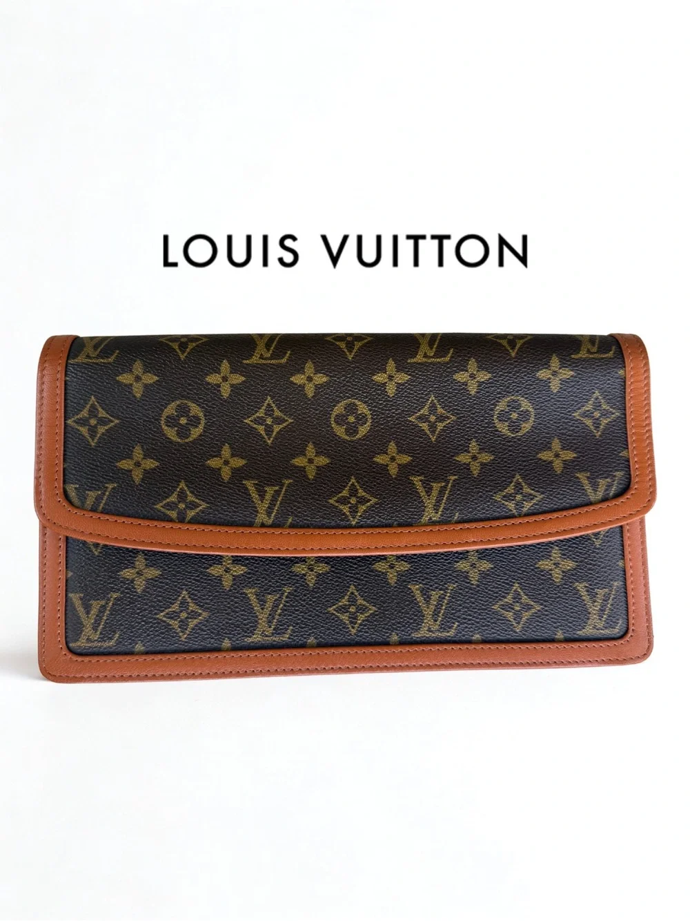 ✨Pristine LOUIS VUITTON Pochette Clutch plus LV Dust Bag, COA and 46” Chain✨